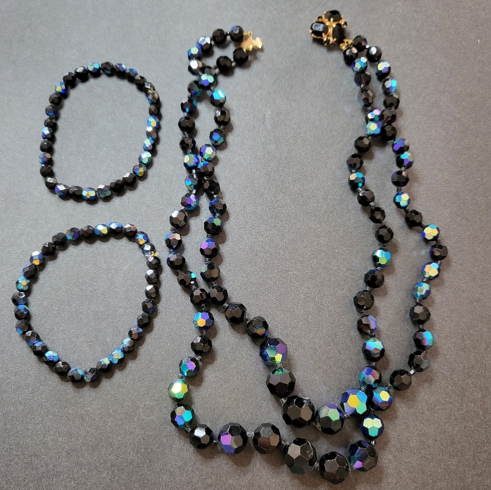 Black Bead Choker Necklace & 2 Bracelets Iridescent Rainbow Colors